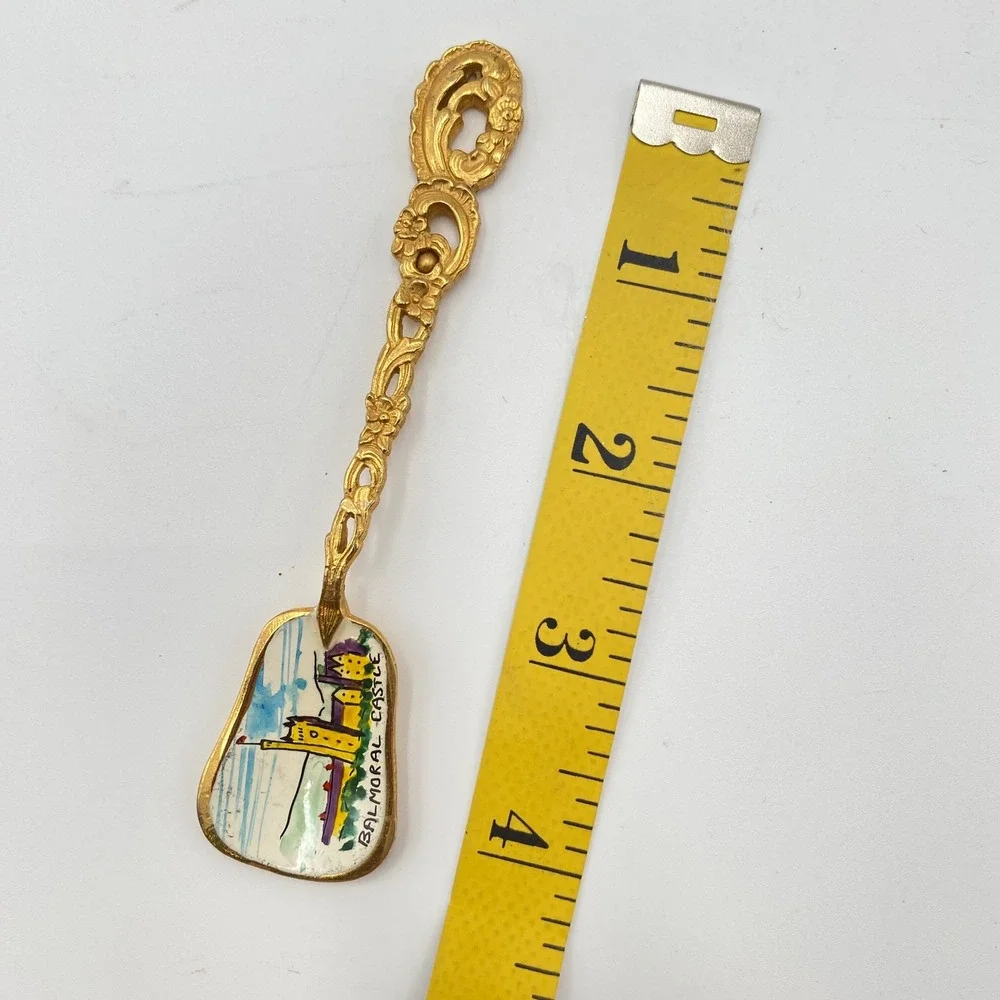 Balmoral Castle Souvenir Spoon Gold Tone Collectible Decorative‎